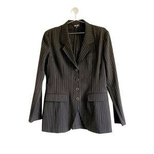 Irie Classic Stripe Woman’s Blazer Suite Jacket-Size L in Like New Conditions.